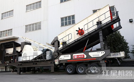 車載流動錘式破碎機(jī)多少錢？產(chǎn)量多高？